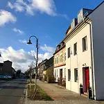 Werderapartment, Und Dz Daire