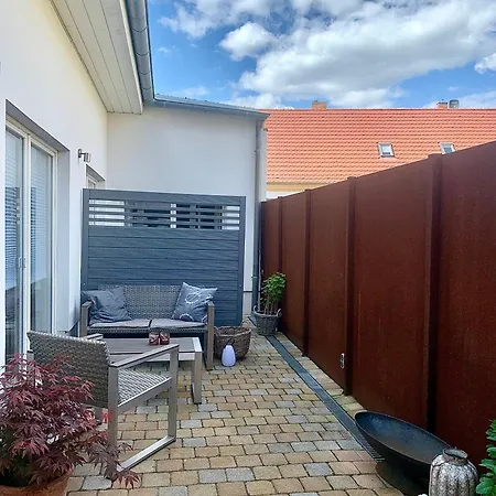 Werderapartment, Und Dz