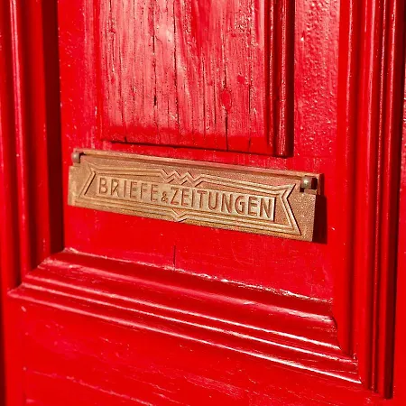 Werderapartment, Und Dz